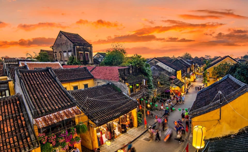 DANANG - SON TRA PENINSULA - MARBLE MOUNTAIN - HOI AN ANCIENT TOWN